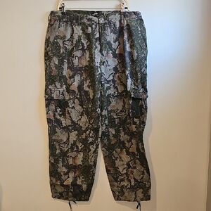 Men's Woodland Camo Cargo Pants